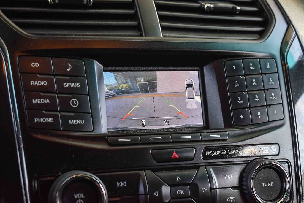 Used 2017 Ford Explorer XLT image 22