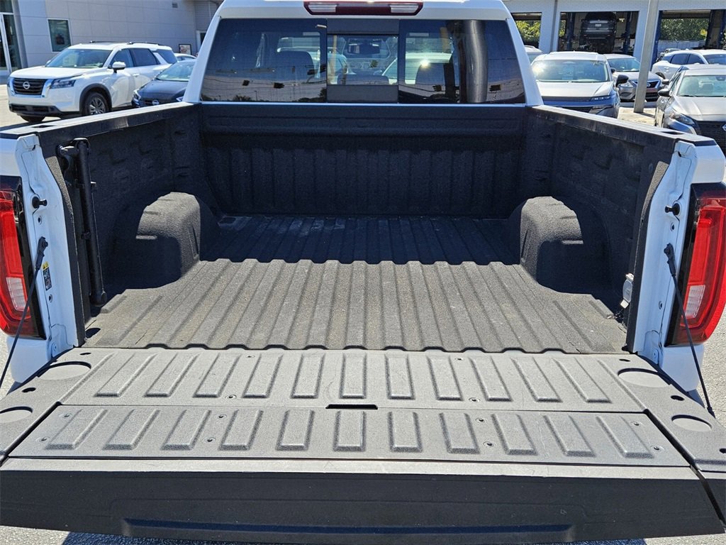 Used 2021 GMC Sierra 1500 SLT w/ SLT Premium Package image 10