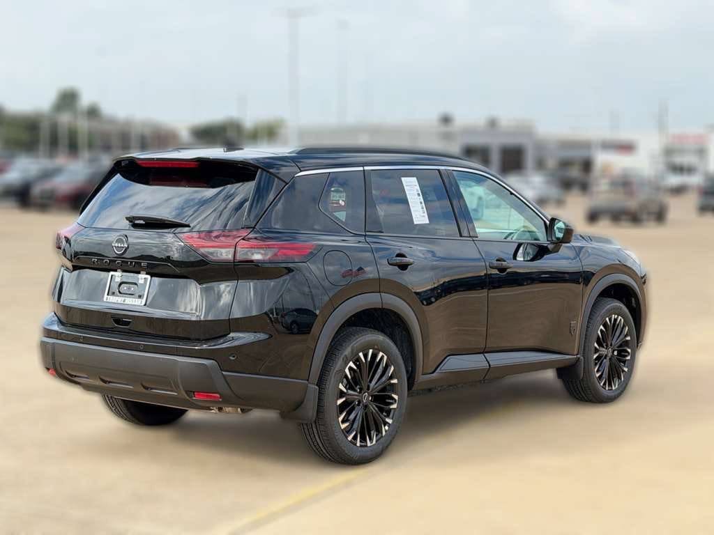 New 2026 Nissan Rogue Dark Armor FWD image 5
