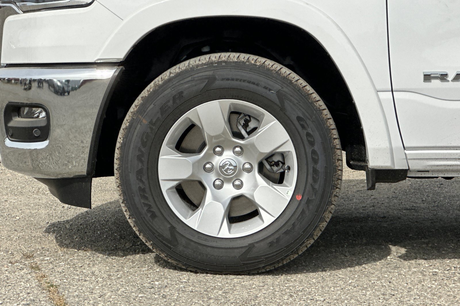 New 2026 RAM 1500 4x4 Crew Cab image 23