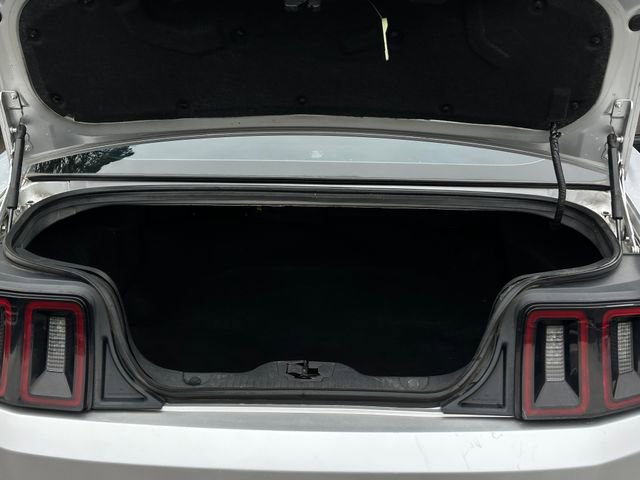 Used 2013 Ford Mustang Coupe RWD image 24