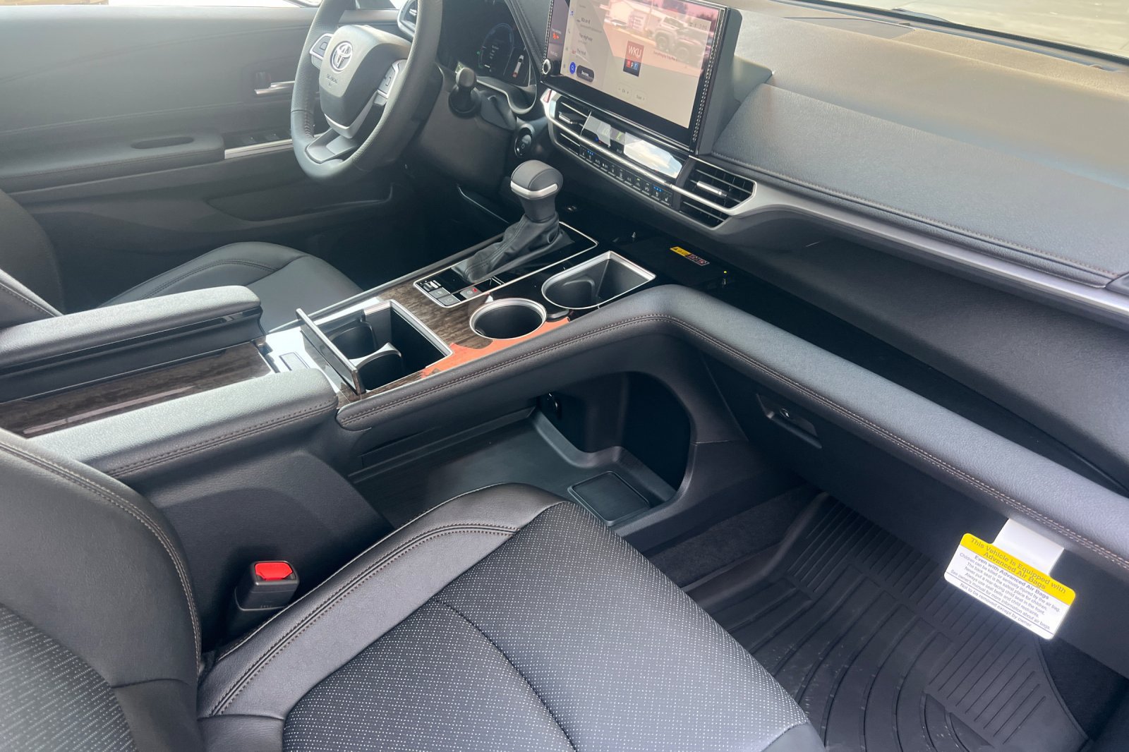 New 2026 Toyota Sienna Limited AWD/4WD image 14