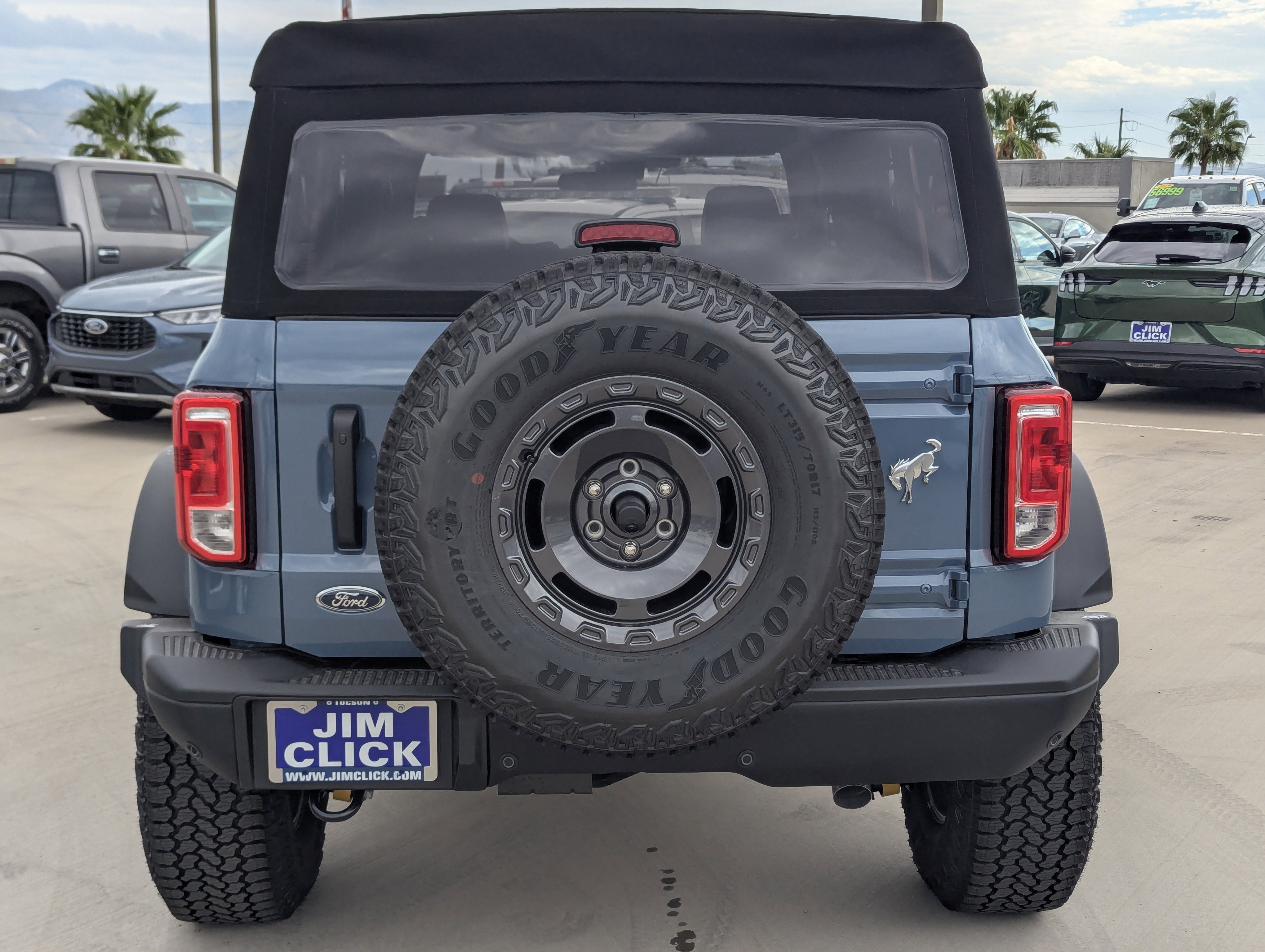 New 2025 Ford Bronco Big Bend w/ Black Diamond Package image 3