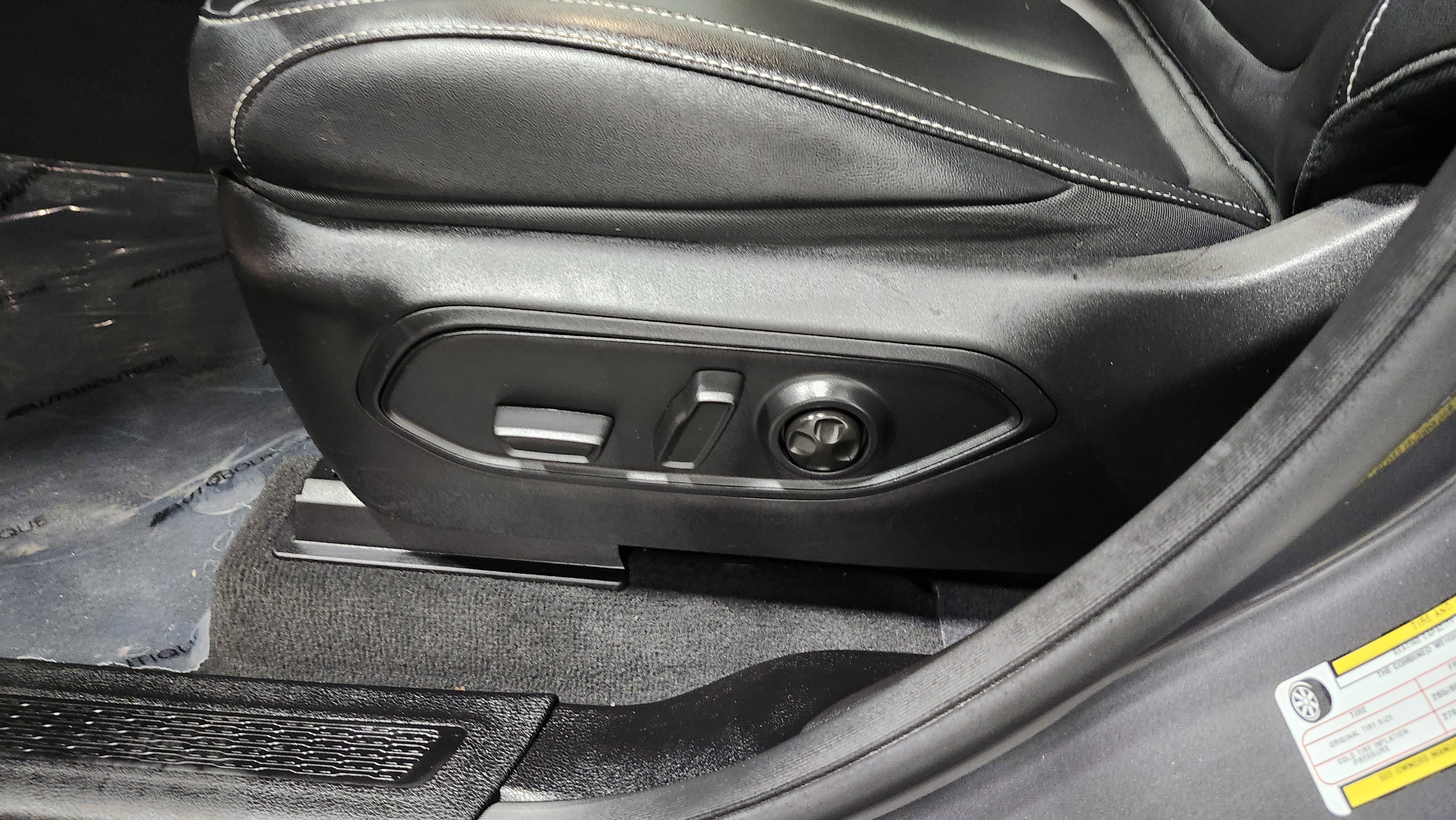 Used 2023 Jeep Grand Cherokee 4WD 4xe image 26