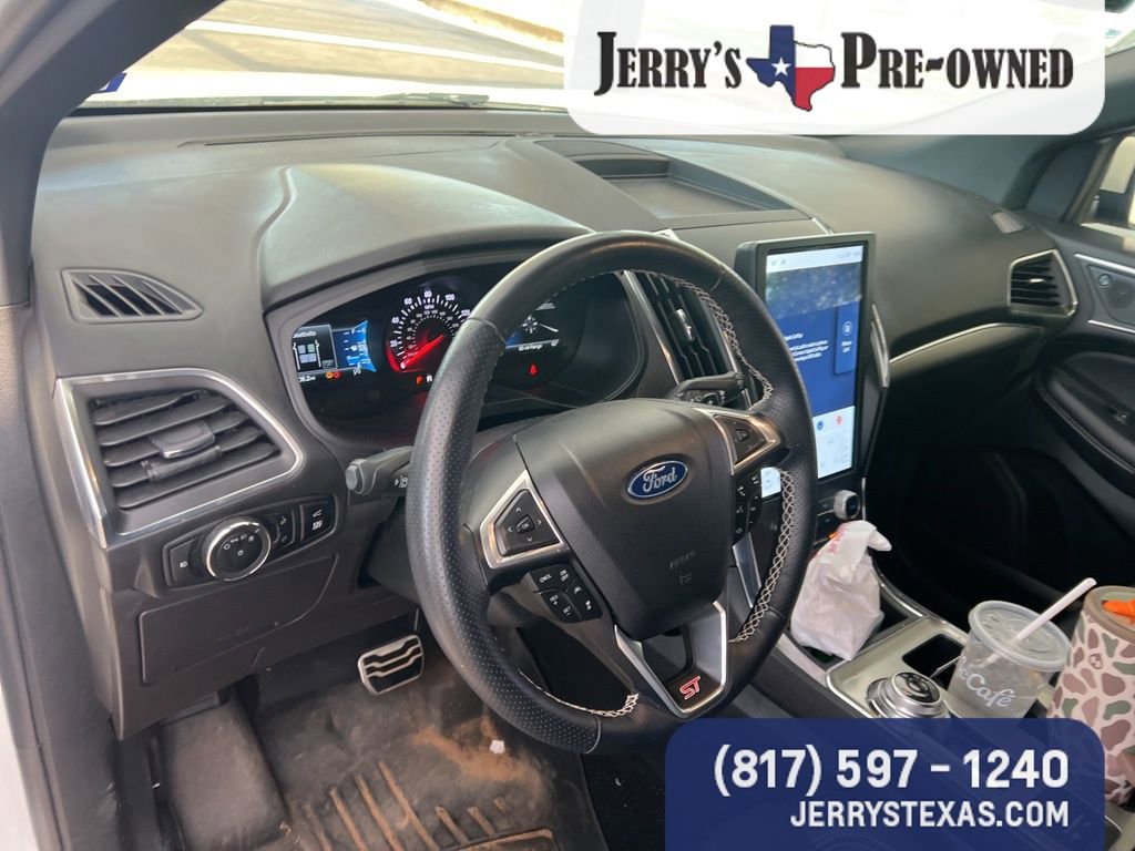 Used 2024 Ford Edge ST w/ Equipment Group 401A AWD/4WD image 8