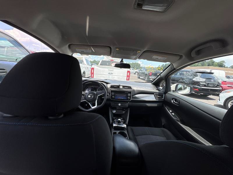 Used 2018 Nissan Leaf SV FWD image 11