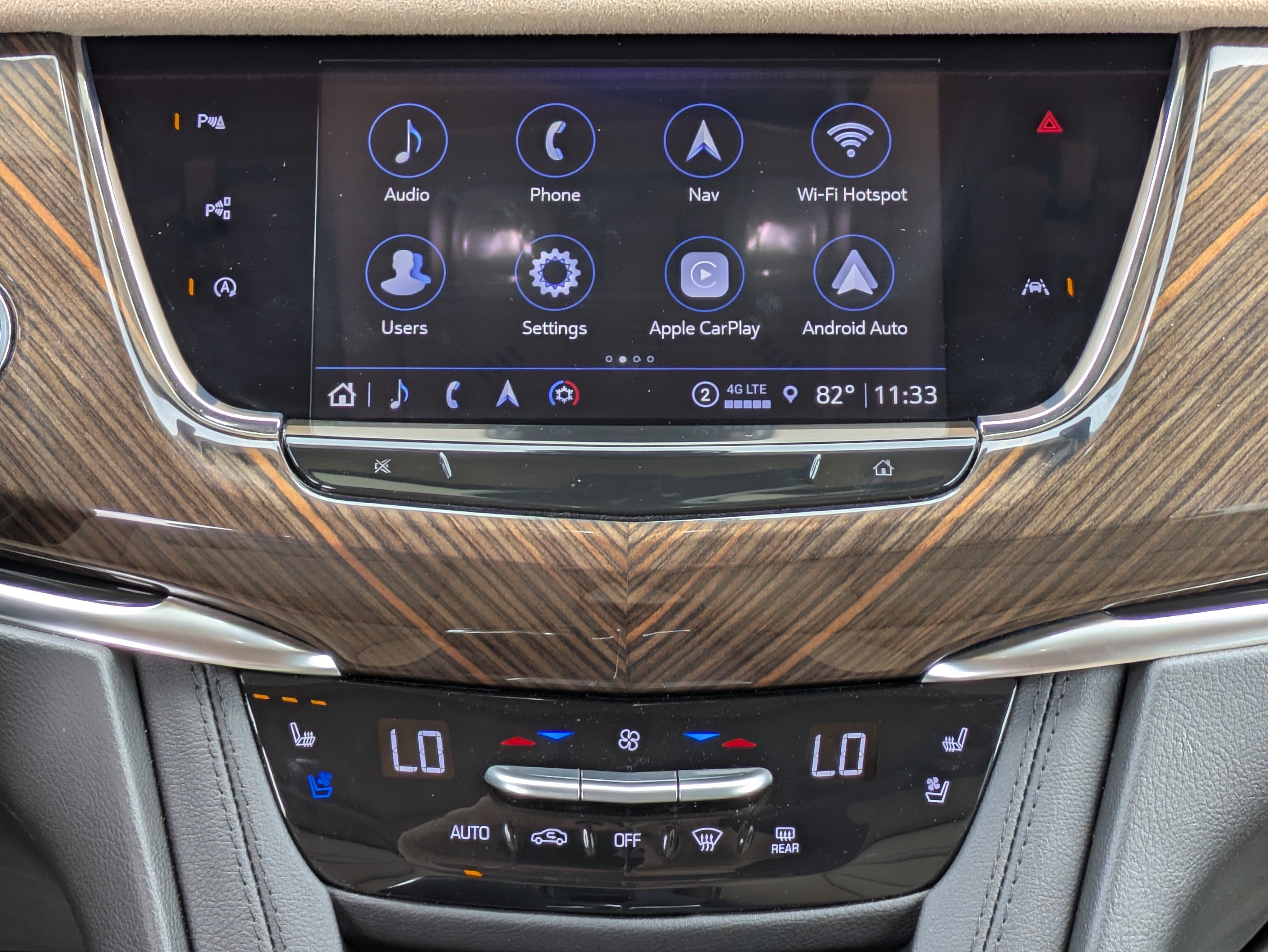 Certified 2025 Cadillac XT6 Premium Luxury w/ Platinum Package AWD/4WD image 17