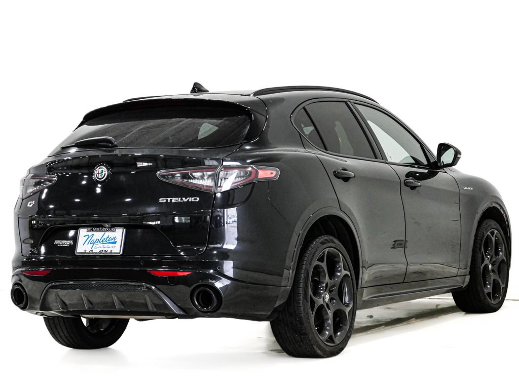 Used 2024 Alfa Romeo Stelvio Veloce AWD/4WD image 6