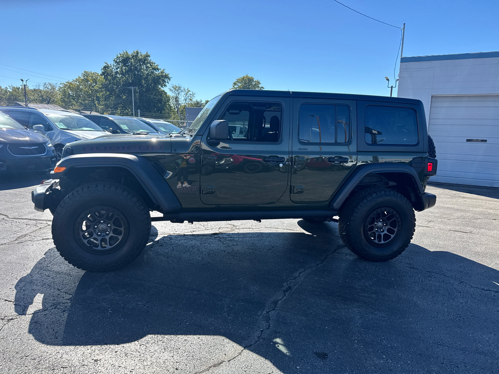 Used 2022 Jeep Wrangler Unlimited Rubicon w/ Xtreme Recon 35" Tire Package AWD/4WD image 3