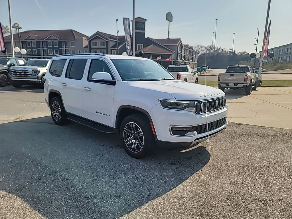 Used 2022 Jeep Wagoneer Series III w/ Flexible Seating Group image 1