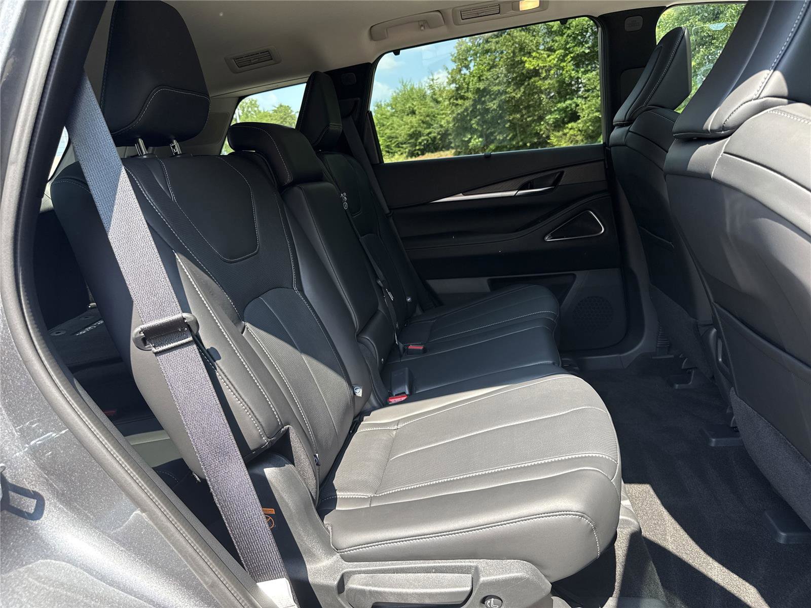 Certified 2025 INFINITI QX60 Sensory w/ Cargo Package image 24