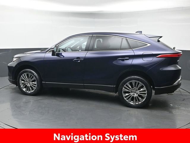 Used 2024 Toyota Venza XLE AWD/4WD image 4