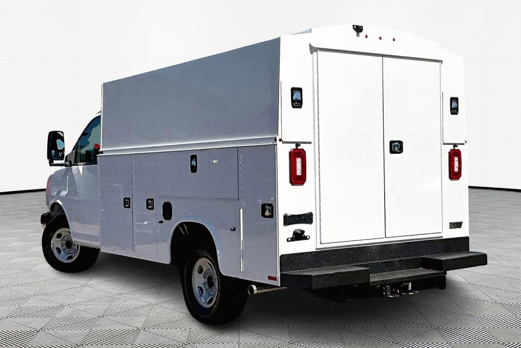 New 2025 Chevrolet Express 3500 w/ Power Convenience Package image 3
