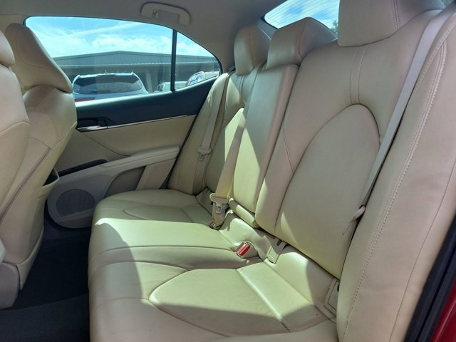 Used 2020 Toyota Camry LE image 20