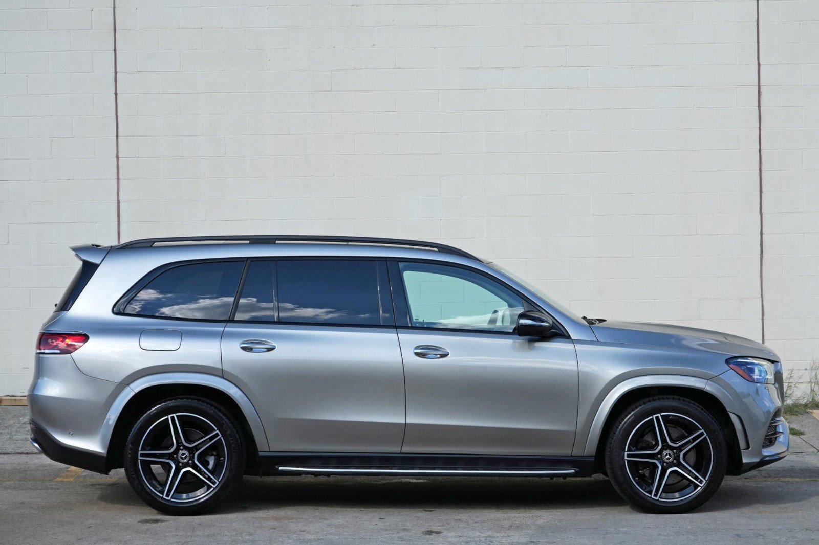 Used 2023 Mercedes-Benz GLS 450 4MATIC image 63