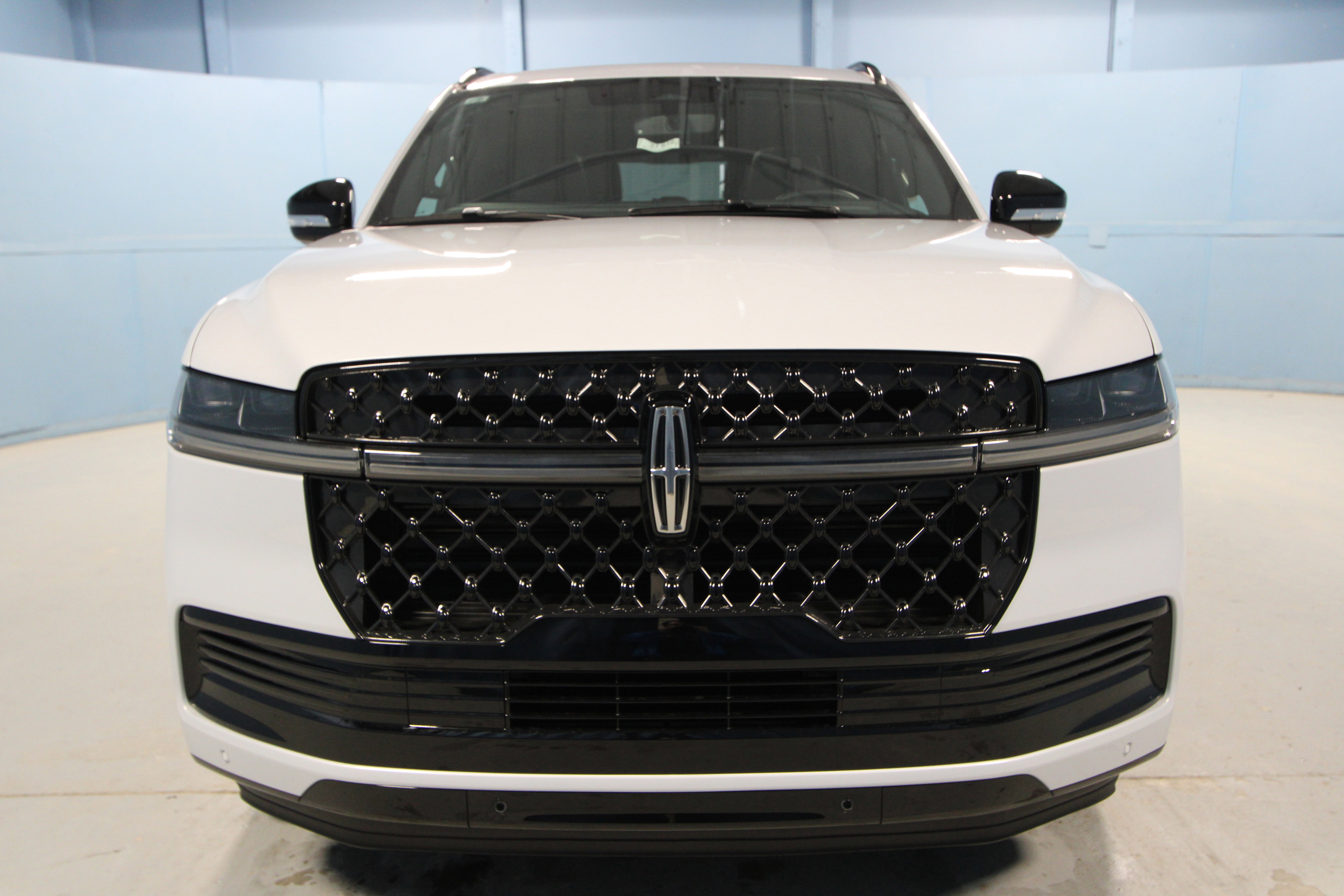 New 2026 Lincoln Navigator L Reserve w/ Jet Appearance Package image 25