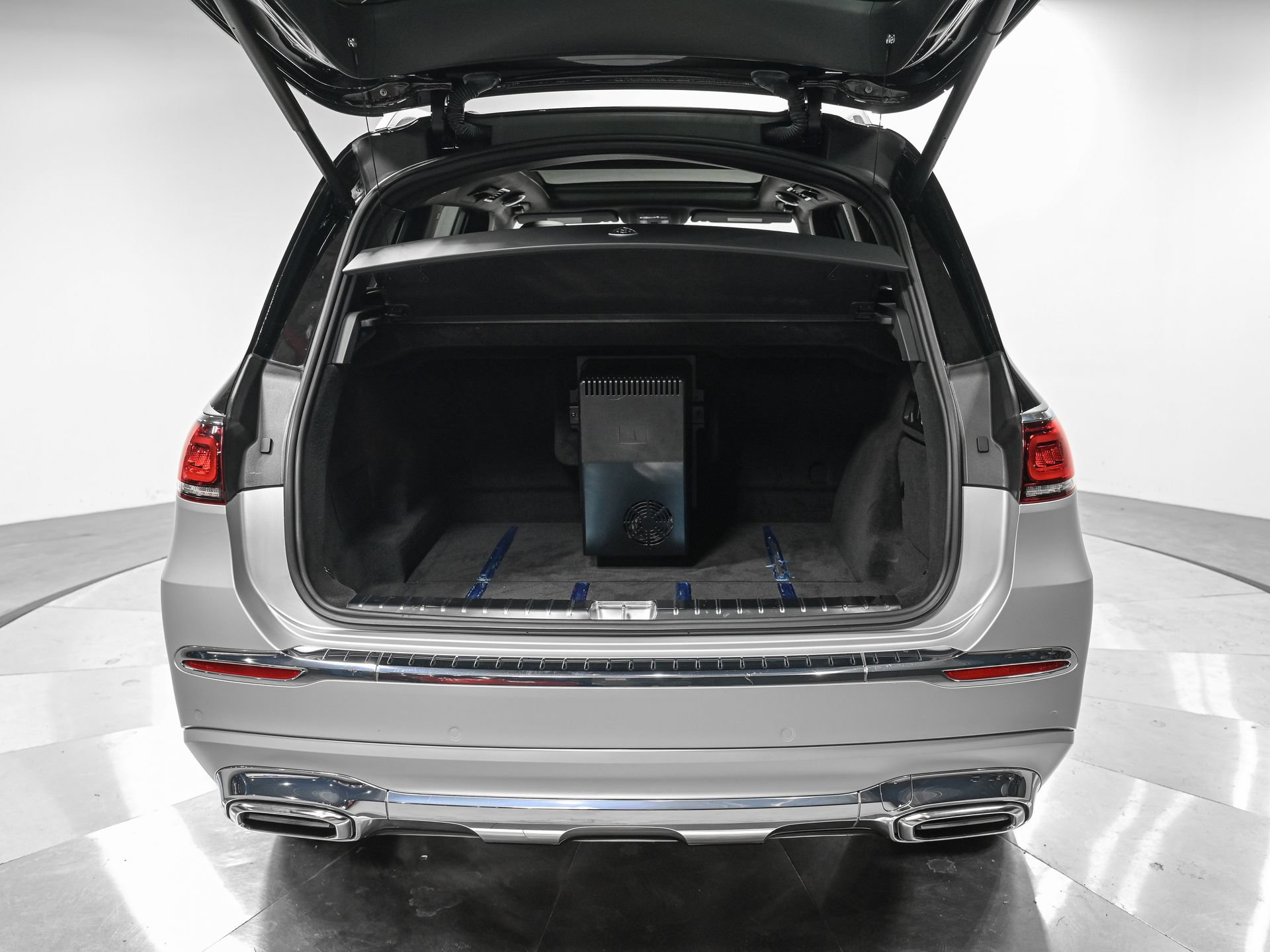 Used 2021 Mercedes-Benz Maybach GLS 600 4MATIC image 6