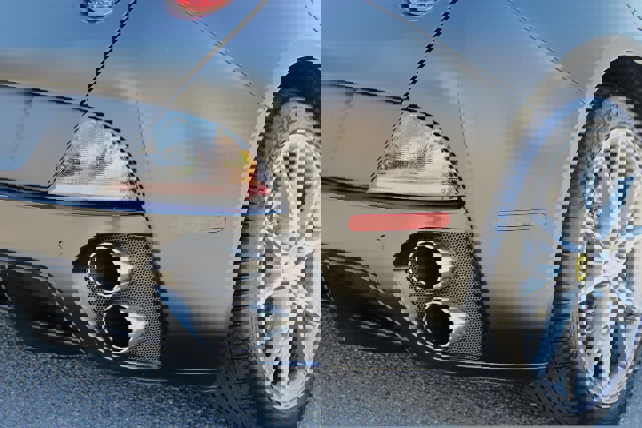 Used 2014 Ferrari California image 9