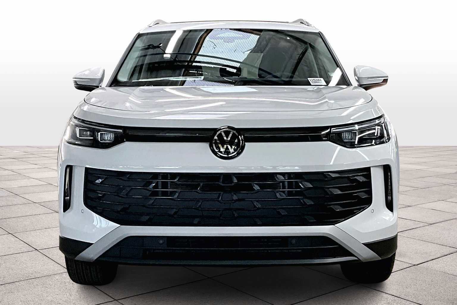 New 2026 Volkswagen Tiguan SE image 5