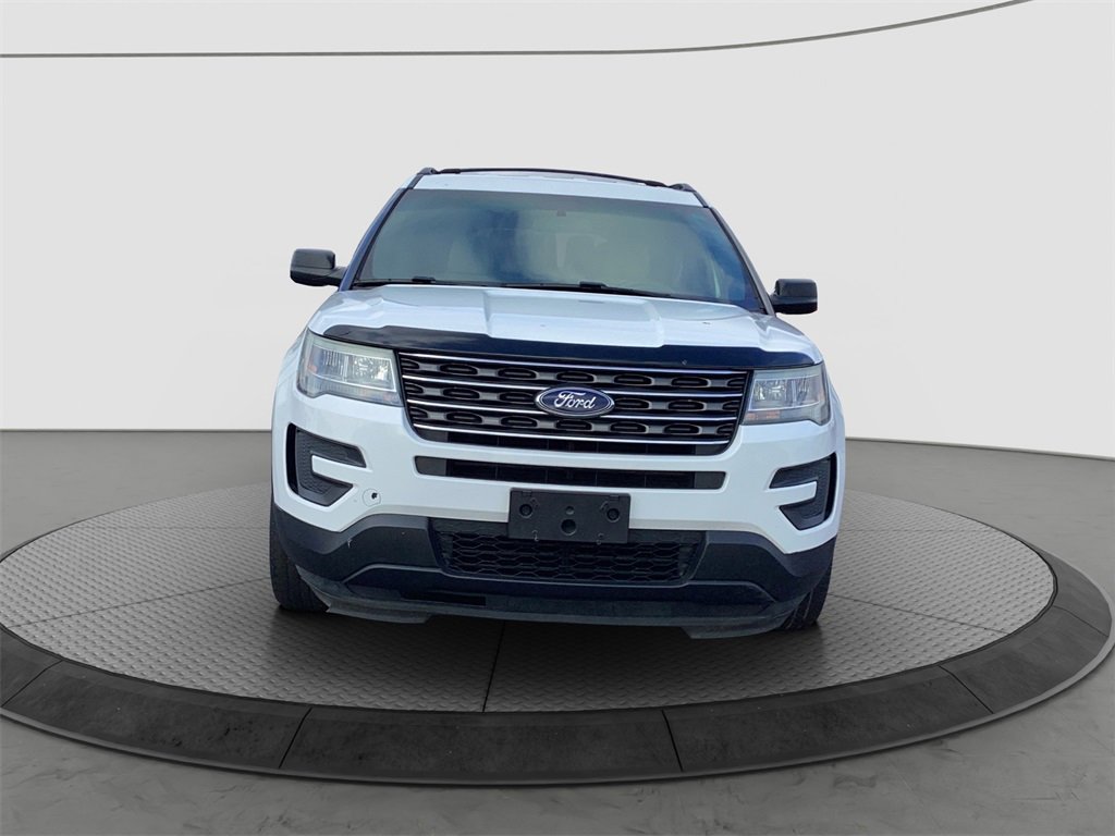 Used 2016 Ford Explorer 4WD image 2