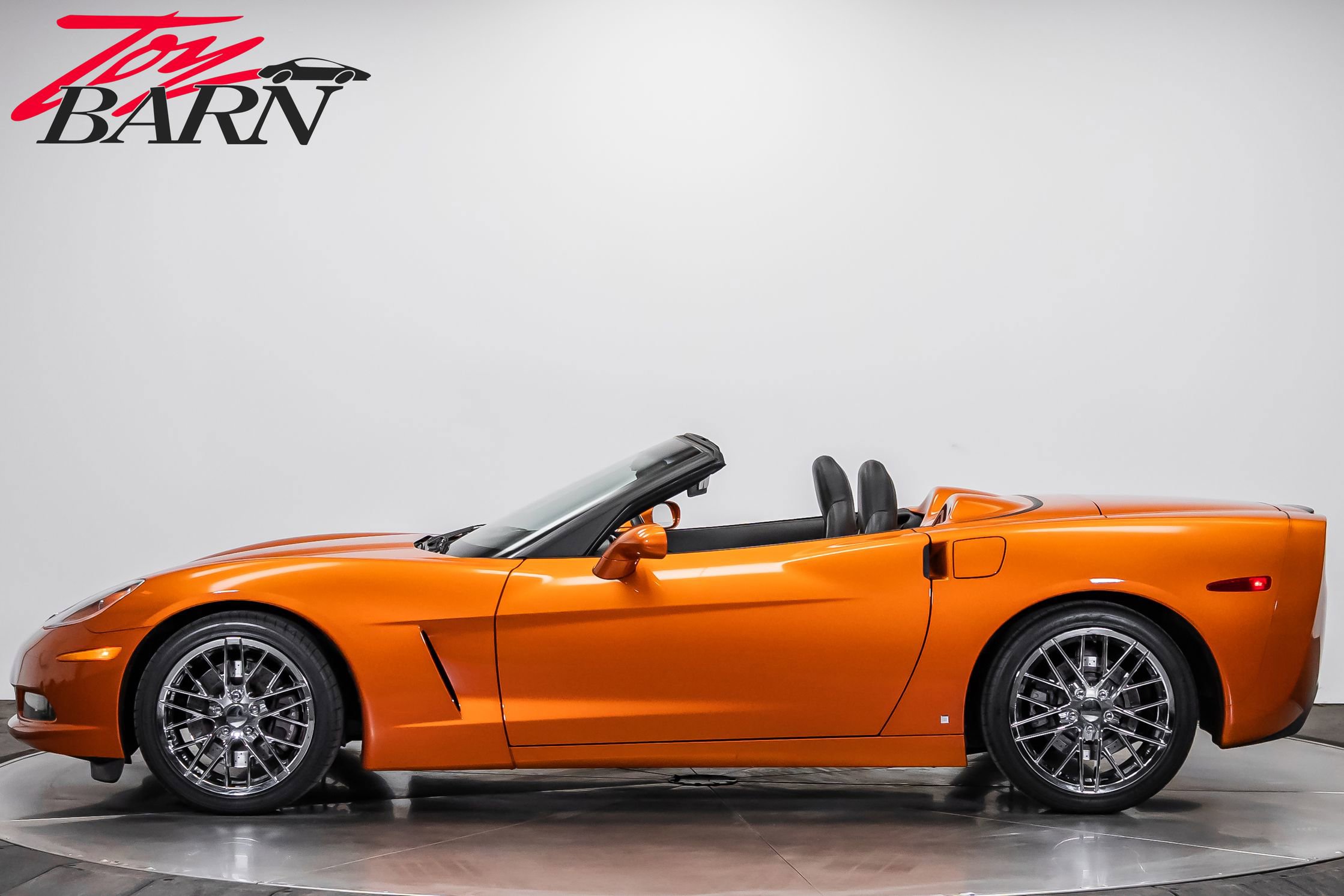 Used 2007 Chevrolet Corvette Convertible w/ Preferred Equipment Group image 2