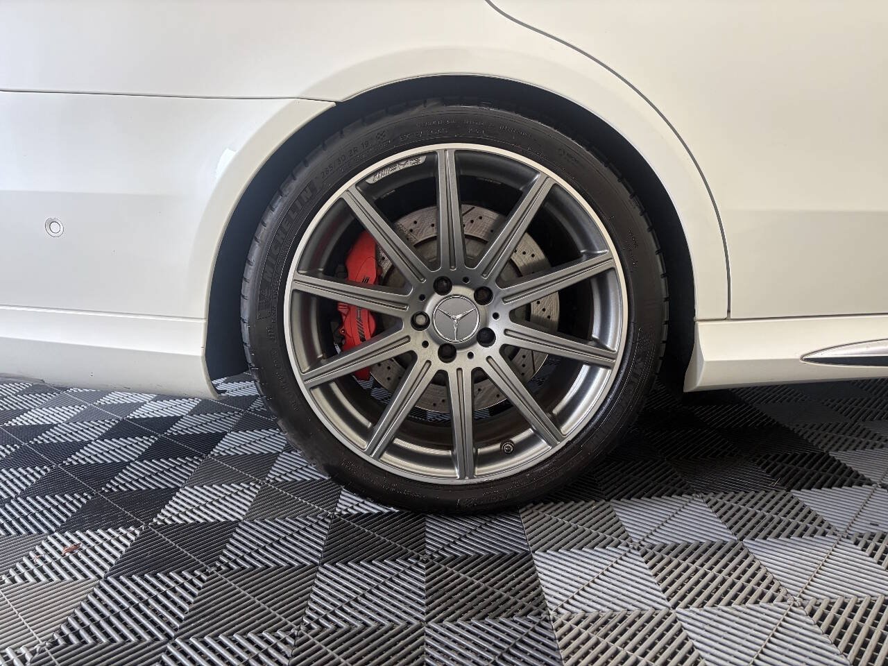Used 2014 Mercedes-Benz E 63 AMG S-Model image 31