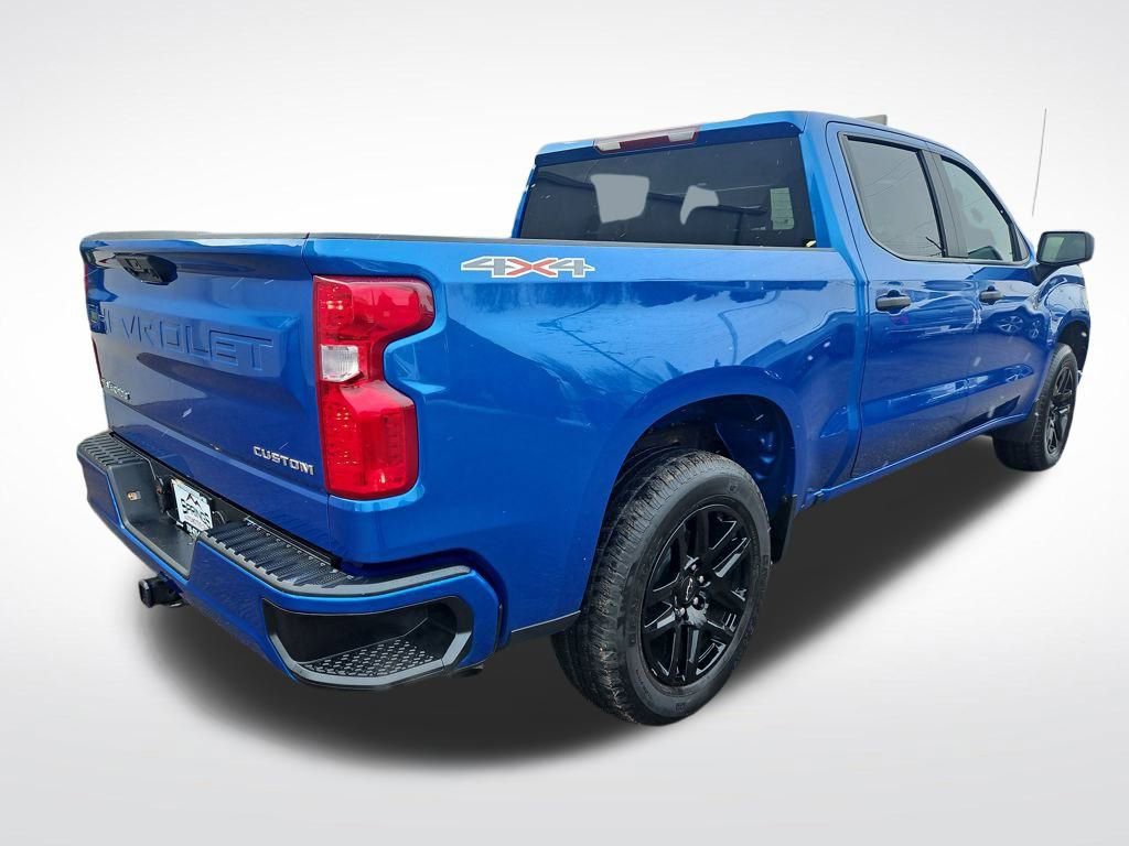 Used 2022 Chevrolet Silverado 1500 Custom image 5