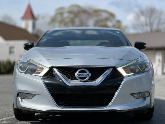 Used 2016 Nissan Maxima SR w/ Interior Lighting Package FWD image 2