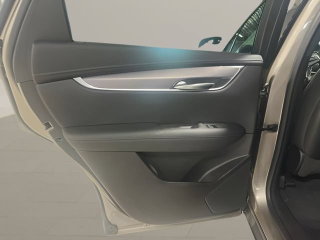 Used 2023 Cadillac XT5 Luxury FWD image 31