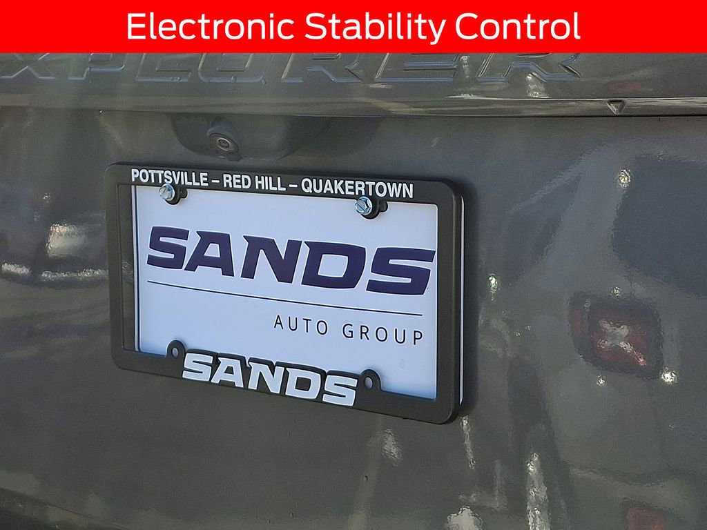 Certified 2021 Ford Explorer XLT w/ Equipment Group 202A image 30