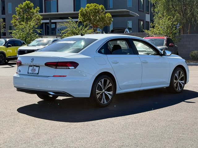 Used 2022 Volkswagen Passat 2.0T SE FWD image 6
