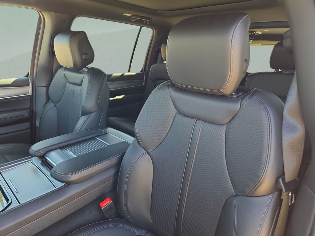 New 2026 Jeep Grand Wagoneer L 4WD w/ Premium Group I image 22