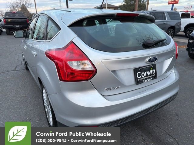 Used 2012 Ford Focus Titanium w/ SEL/Titanium Winter Pkg image 7
