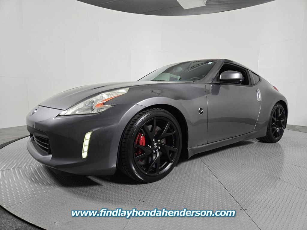 Used 2014 Nissan 370Z Touring w/ Sport Package RWD image 2