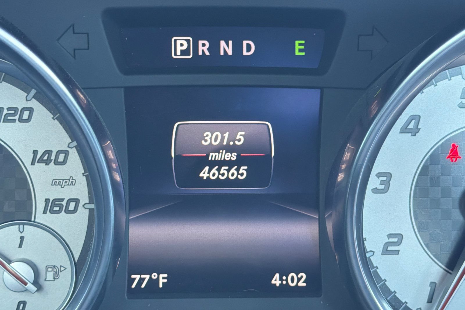 Used 2015 Mercedes-Benz SLK 250 w/ Premium Package image 22