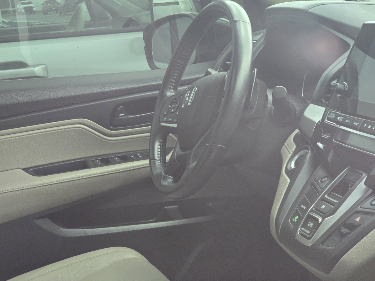 Used 2018 Honda Odyssey EX-L image 18