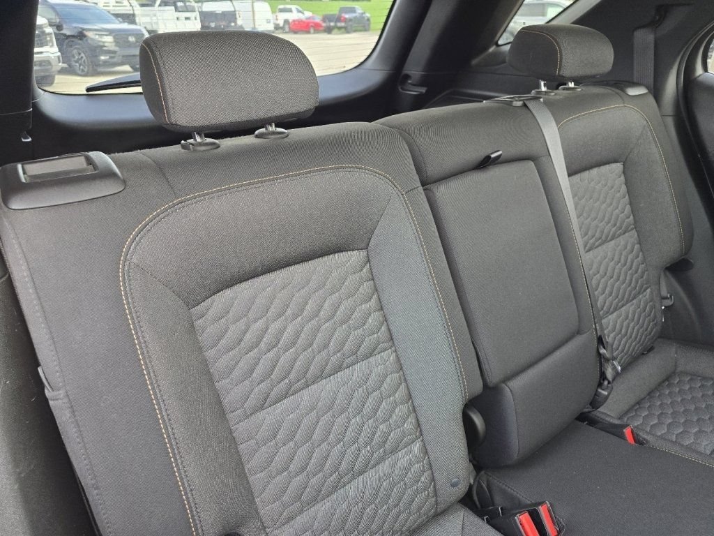Used 2018 Chevrolet Equinox LT w/ Sun & Infotainment Package FWD image 17
