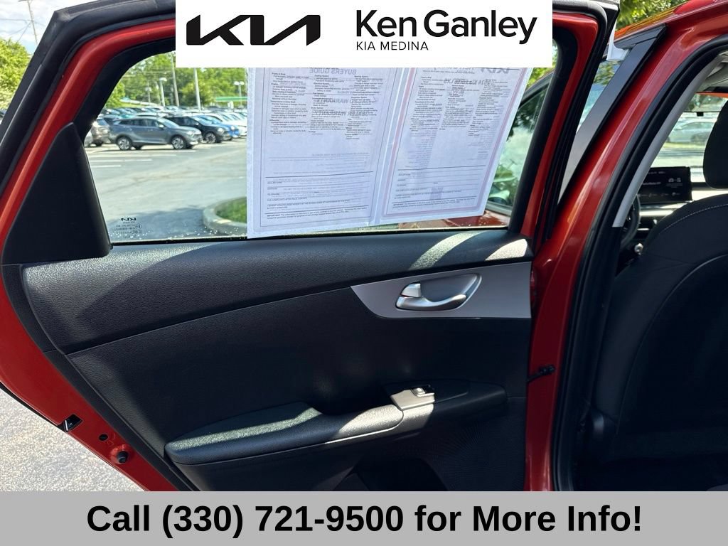 Certified 2024 Kia Forte LXS w/ LXS Technology Package FWD image 39