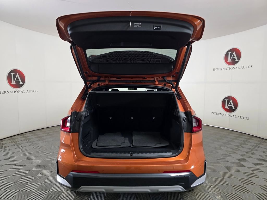 Certified 2025 BMW X1 xDrive28i w/ Premium Package image 9