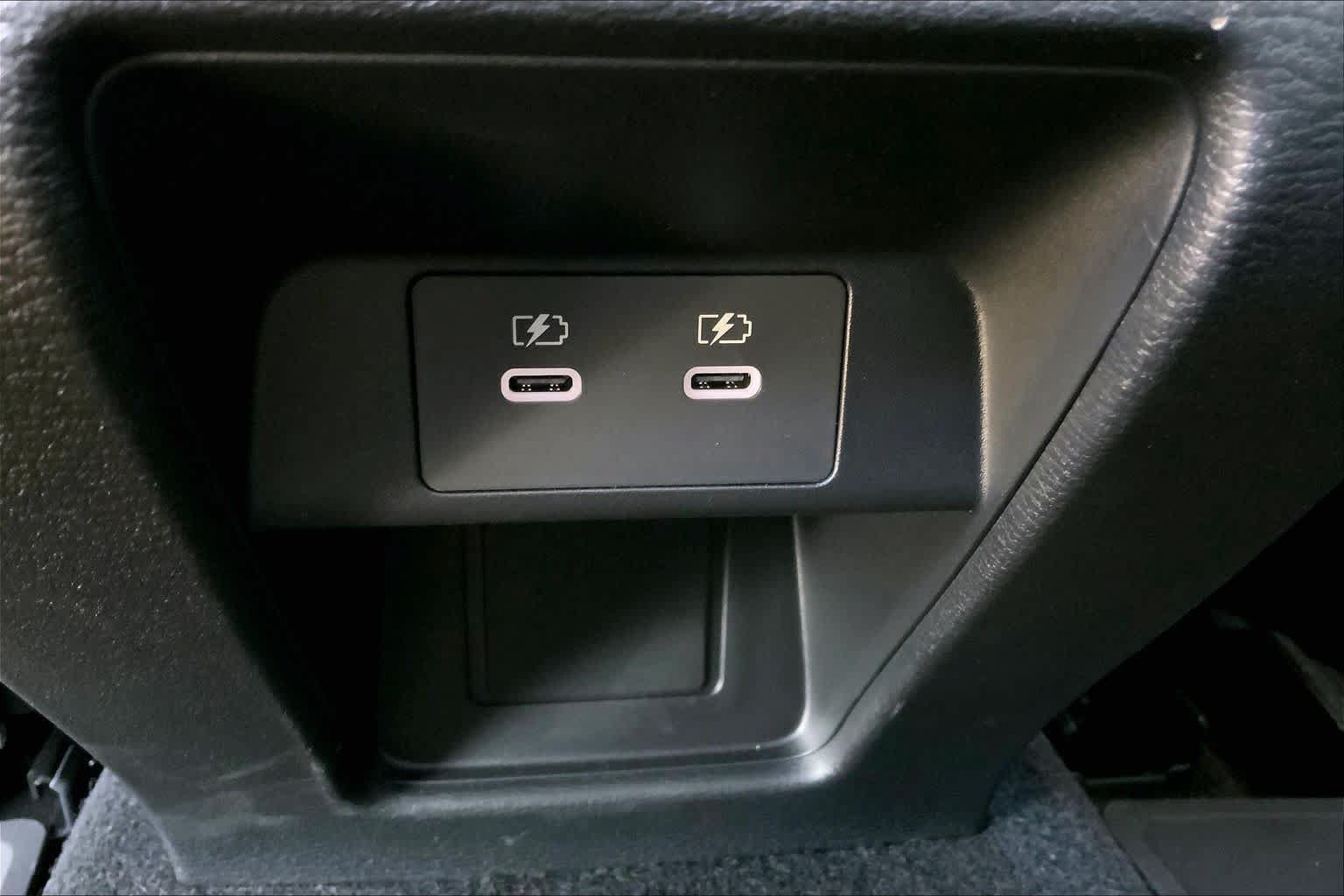 Used 2026 Mitsubishi Outlander AWD image 36