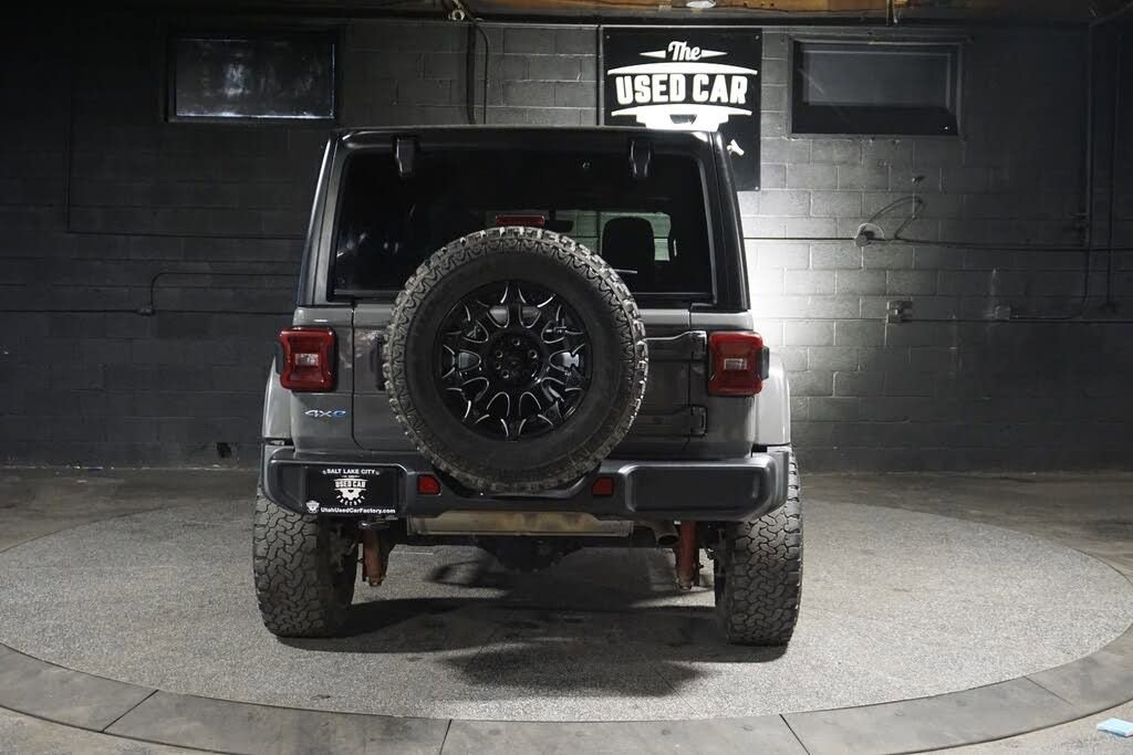 Used 2021 Jeep Wrangler Unlimited Sahara w/ Cold Weather Group AWD/4WD image 4