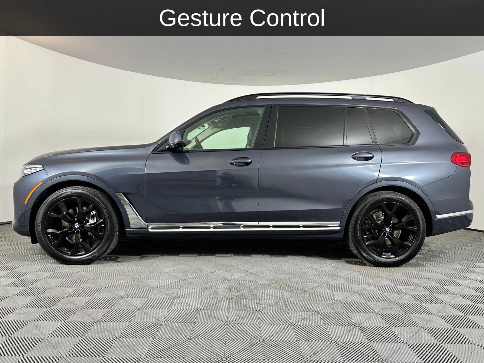 Used 2021 BMW X7 xDrive40i w/ Premium Package AWD/4WD image 17