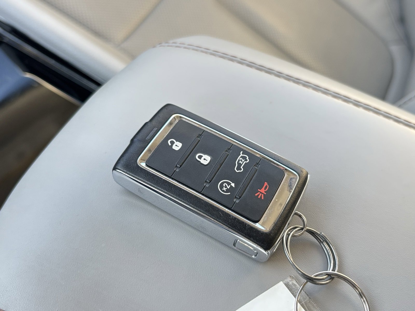 Used 2022 Jeep Grand Cherokee Overland image 28