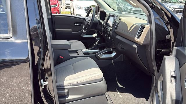 Used 2024 Nissan Frontier SV w/ SV Convenience Package RWD image 12