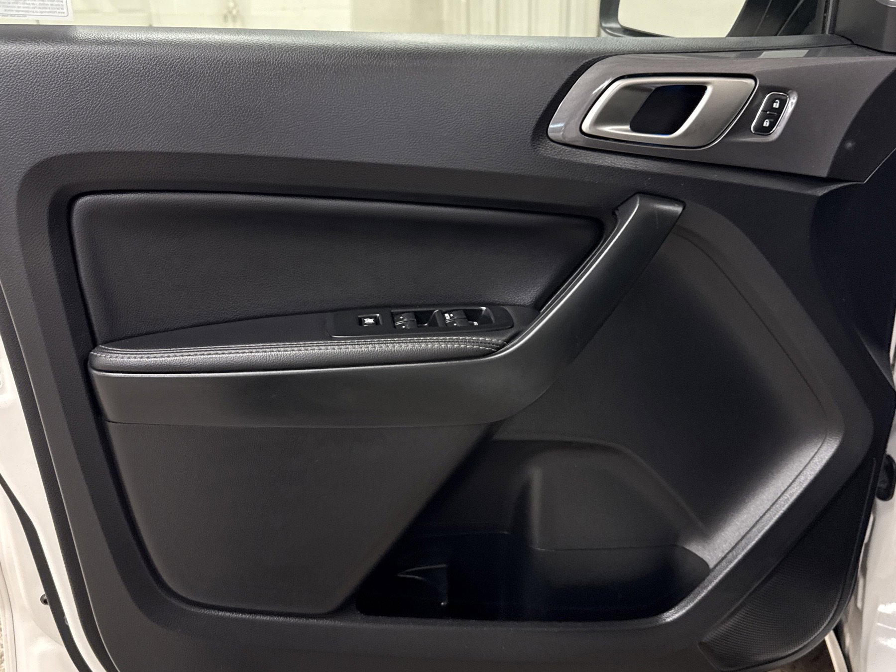 Used 2020 Ford Ranger Lariat w/ Equipment Group 501A Mid image 4