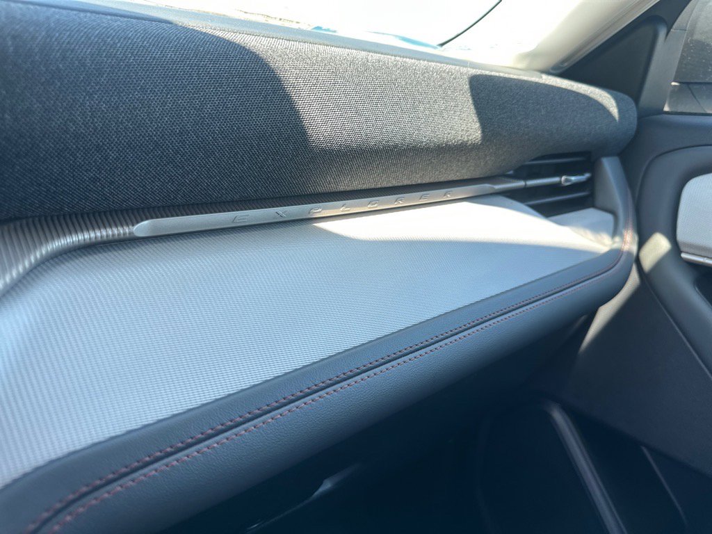 New 2025 Ford Explorer Active w/ Active Comfort Package image 26