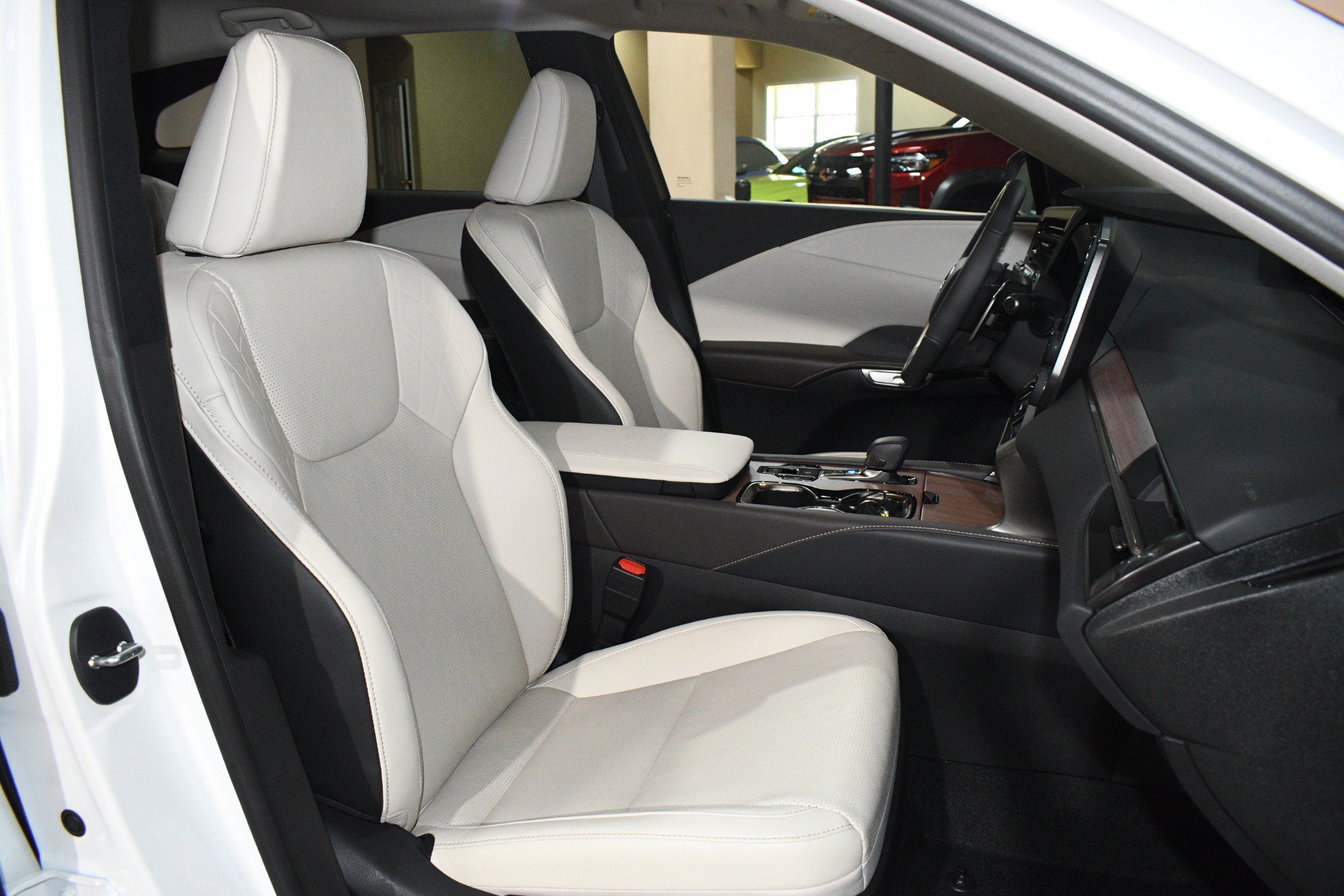 Used 2025 Lexus RX 350 Premium Plus w/ Convenience Package FWD image 8