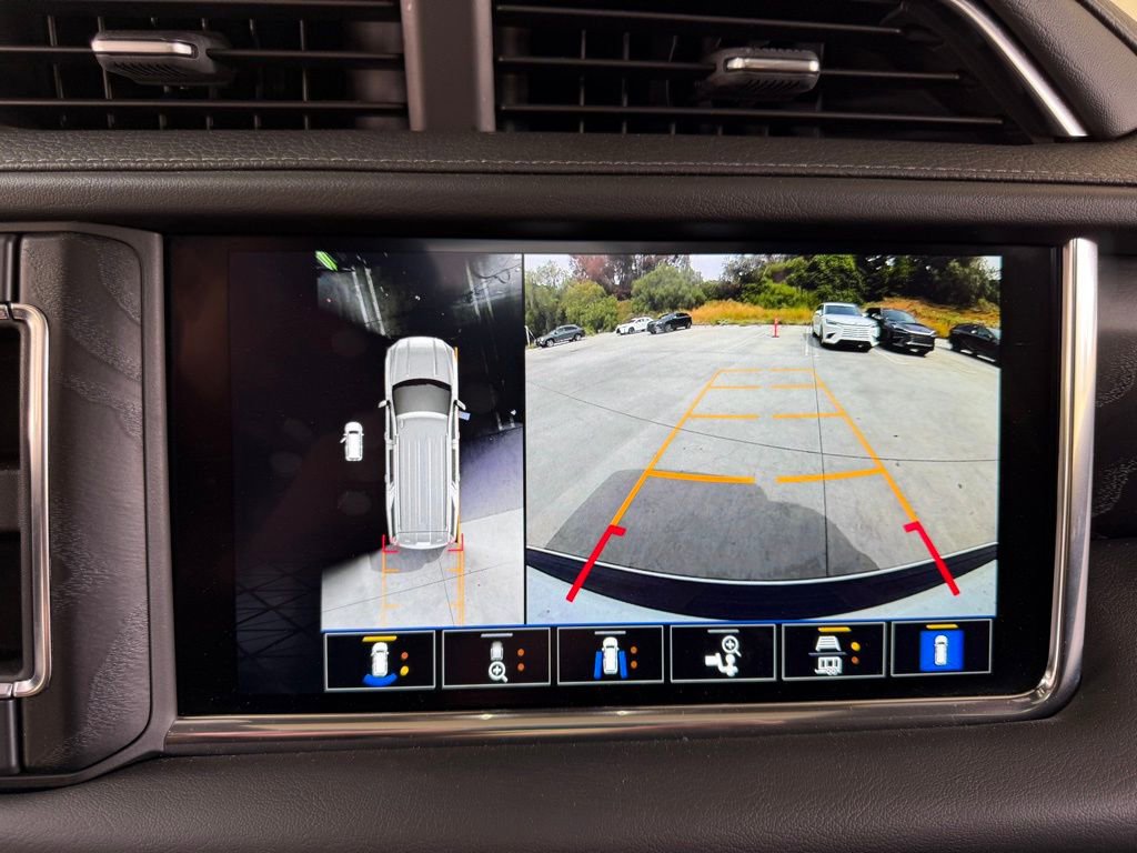 Used 2022 GMC Yukon Denali image 14