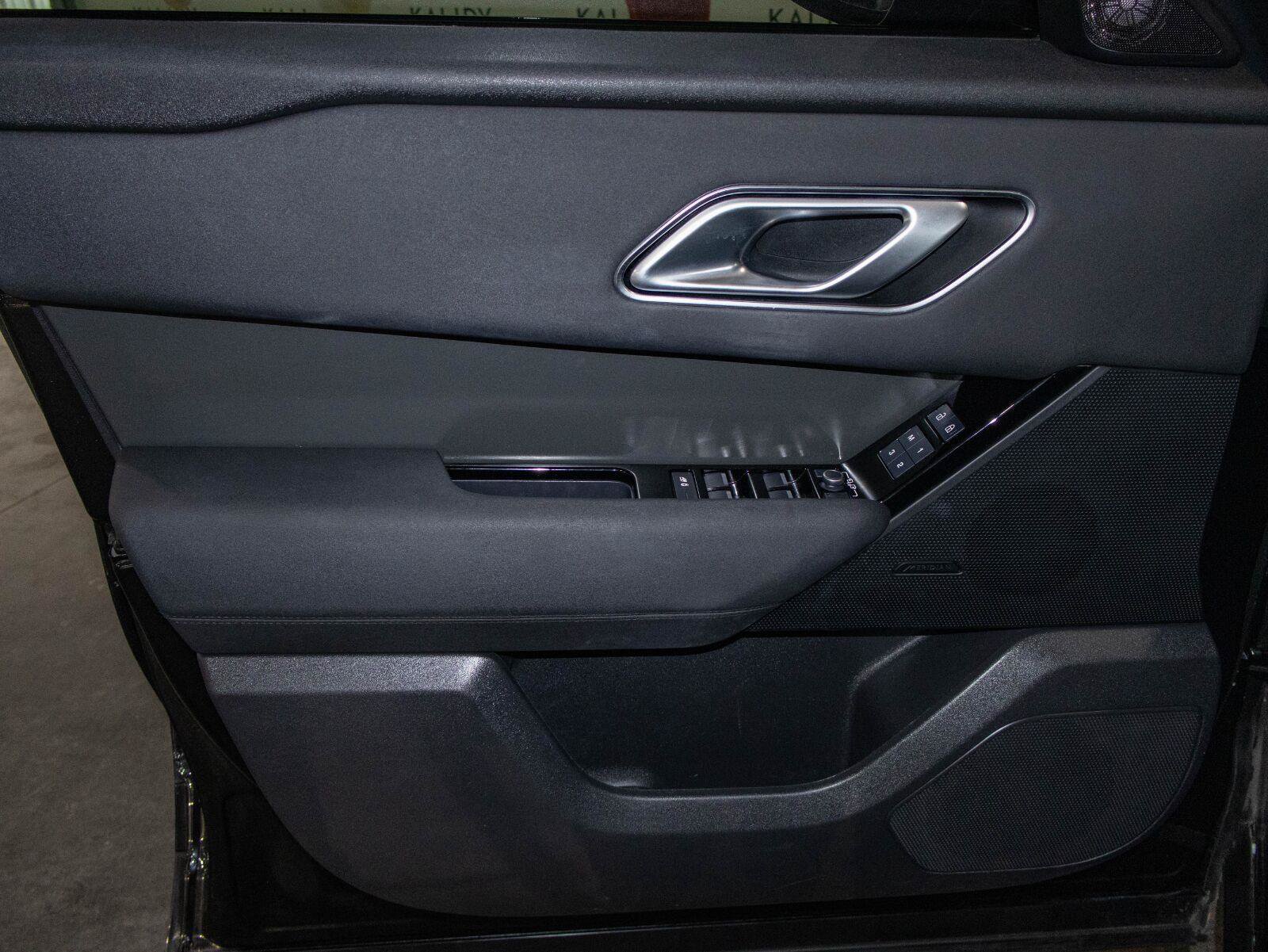 Used 2024 Land Rover Range Rover Velar Dynamic SE AWD/4WD image 11