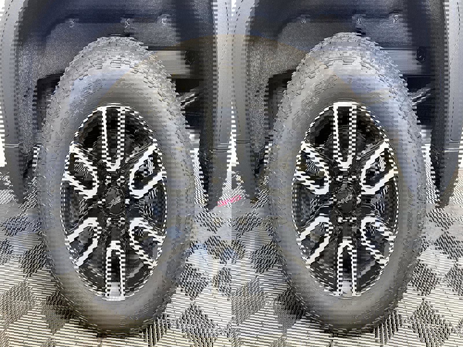 New 2026 GMC Sierra 1500 AT4 w/ AT4 Premium Package image 32